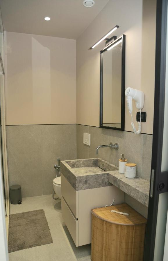 Mjolly Apartment Tirana Zewnętrze zdjęcie
